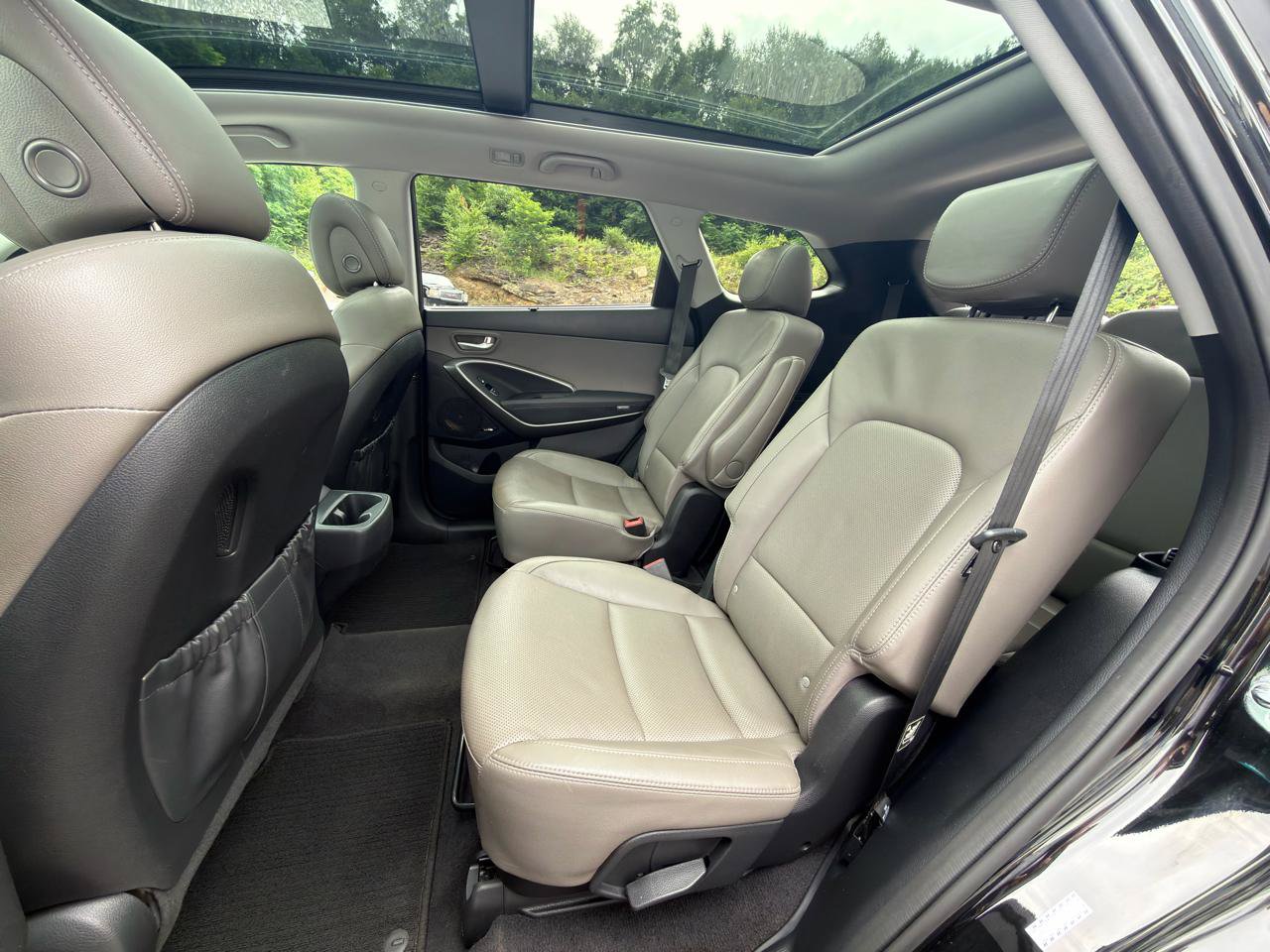 Used 2017 Hyundai Santa Fe Limited FWD image 25