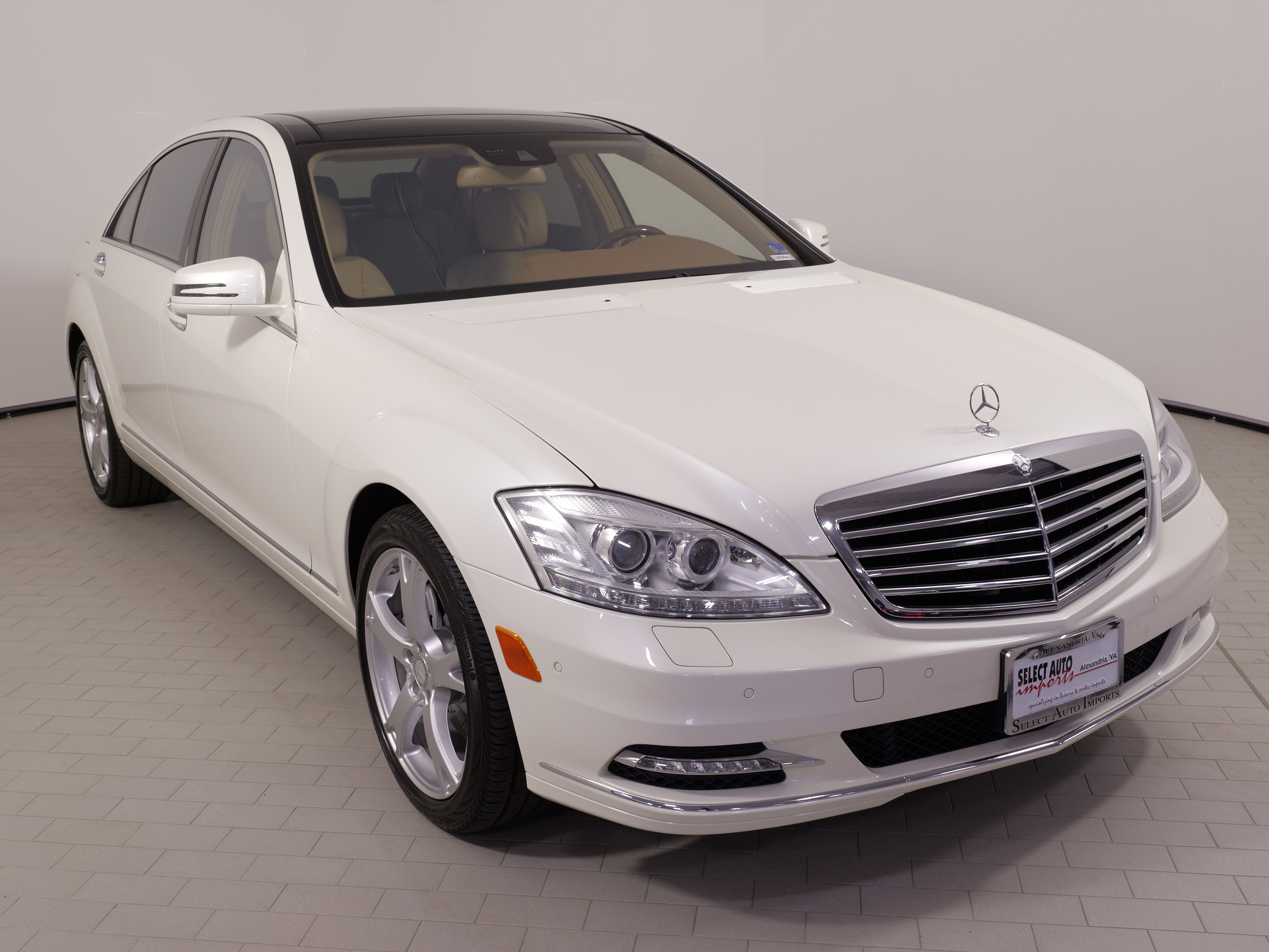 Used 2013 Mercedes-Benz S 550 4MATIC image 7