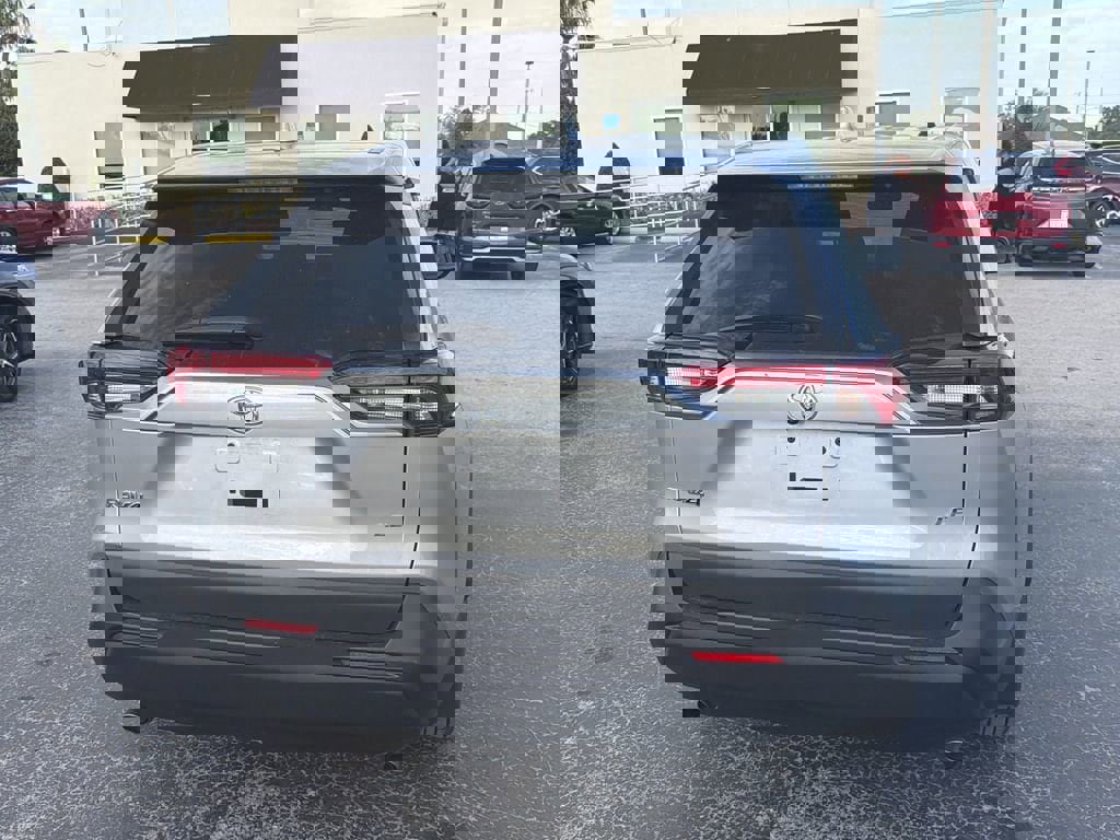Used 2024 Toyota RAV4 LE image 5