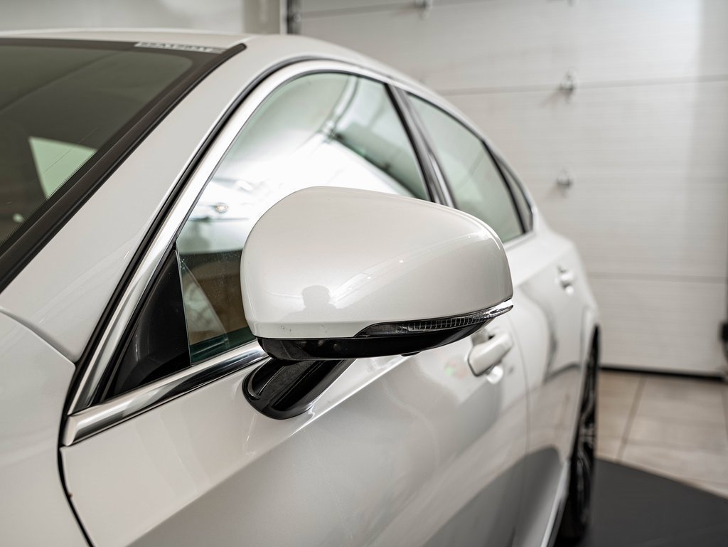 Used 2023 Volvo S90 B6 Ultimate w/ Lounge Package image 15