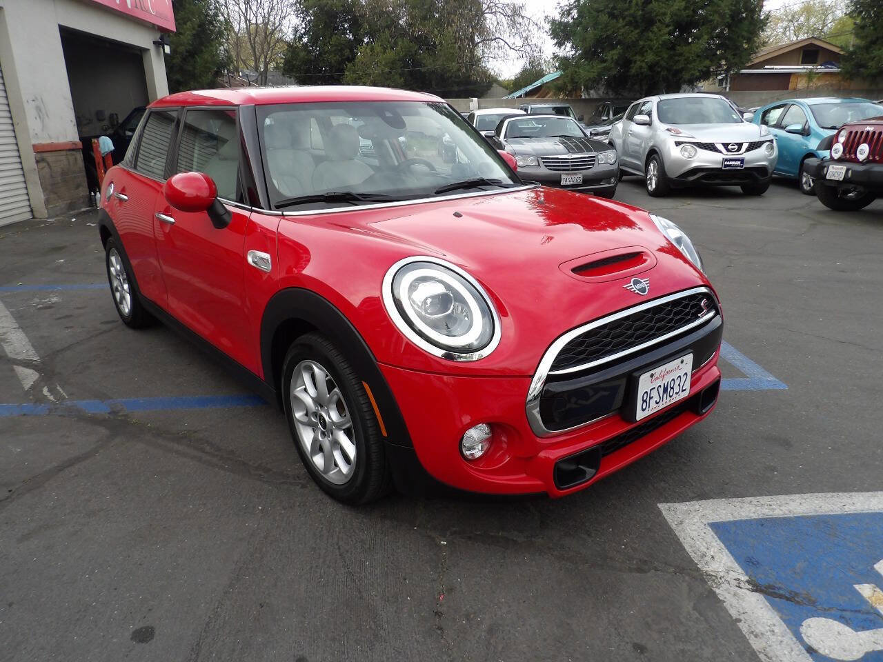 Used 2019 MINI Cooper S image 2
