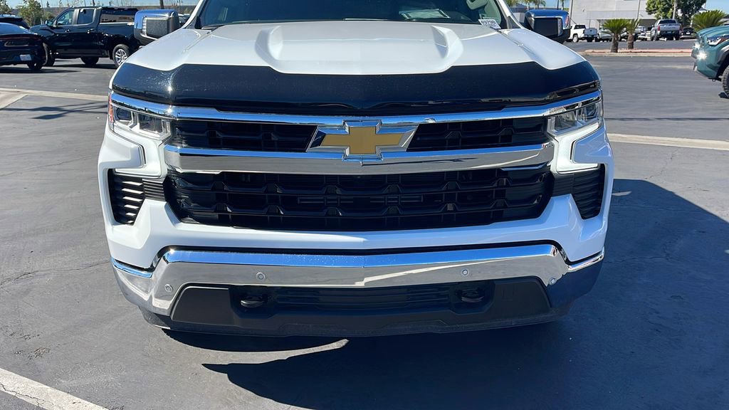 Used 2025 Chevrolet Silverado 1500 LT w/ Safety Package image 9