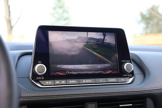 Certified 2025 Nissan Rogue SV w/ SV Premium Package image 16