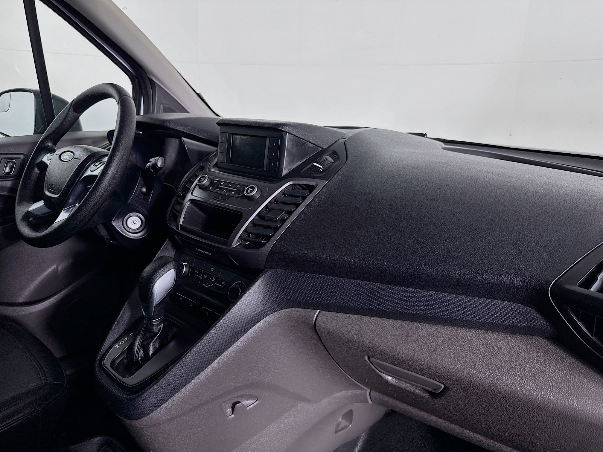 Used 2022 Ford Transit Connect XL image 24