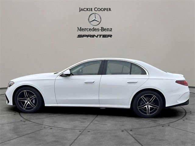New 2025 Mercedes-Benz E 350 4MATIC Sedan image 2