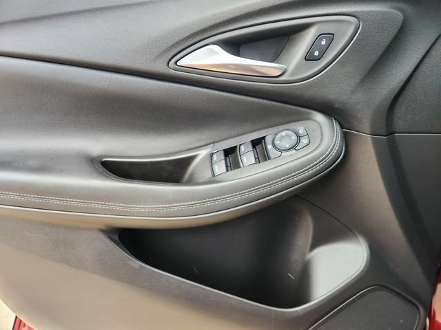 Used 2024 Buick Encore GX Sport Touring FWD image 24
