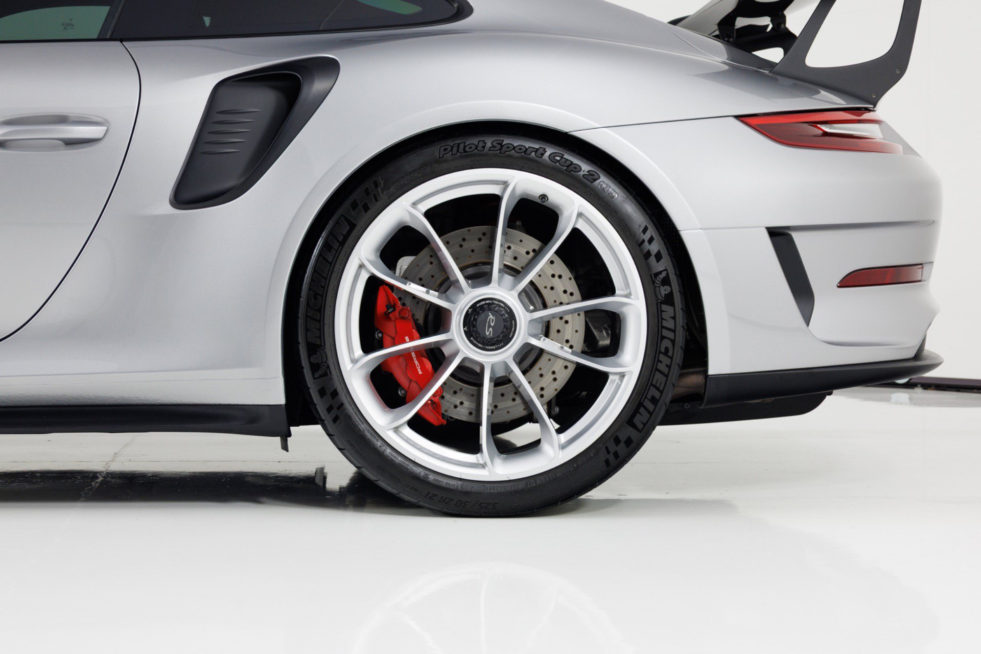 Used 2019 Porsche 911 GT3 RS RWD image 10