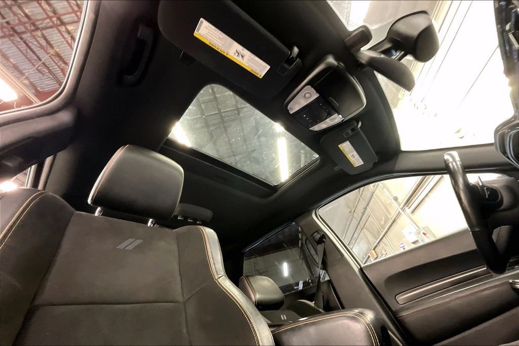 Used 2022 Dodge Durango R/T w/ Quick Order Package 22F AWD/4WD image 28