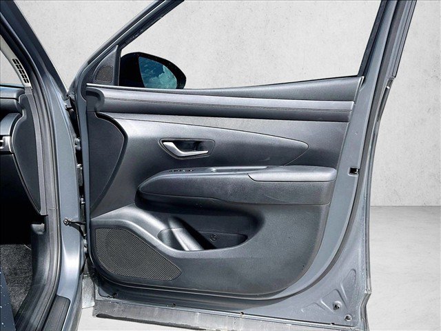Used 2025 Hyundai Tucson SE FWD image 18