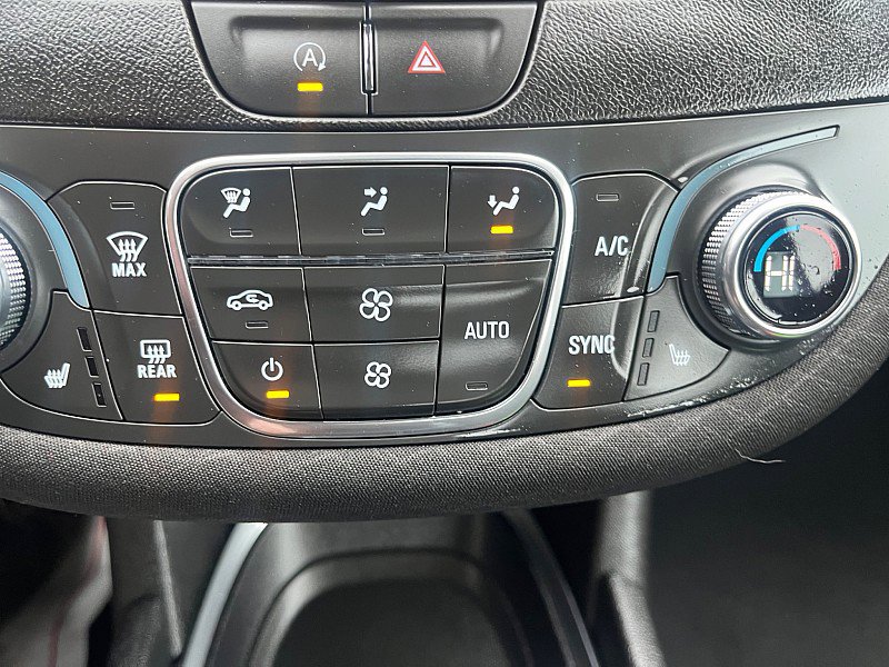 Used 2025 Chevrolet Malibu LT image 27