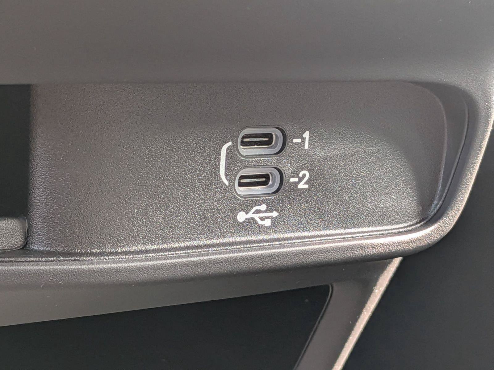 New 2026 Chrysler Voyager LX FWD image 24