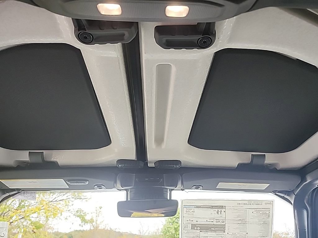 New 2025 Jeep Gladiator Mojave image 22