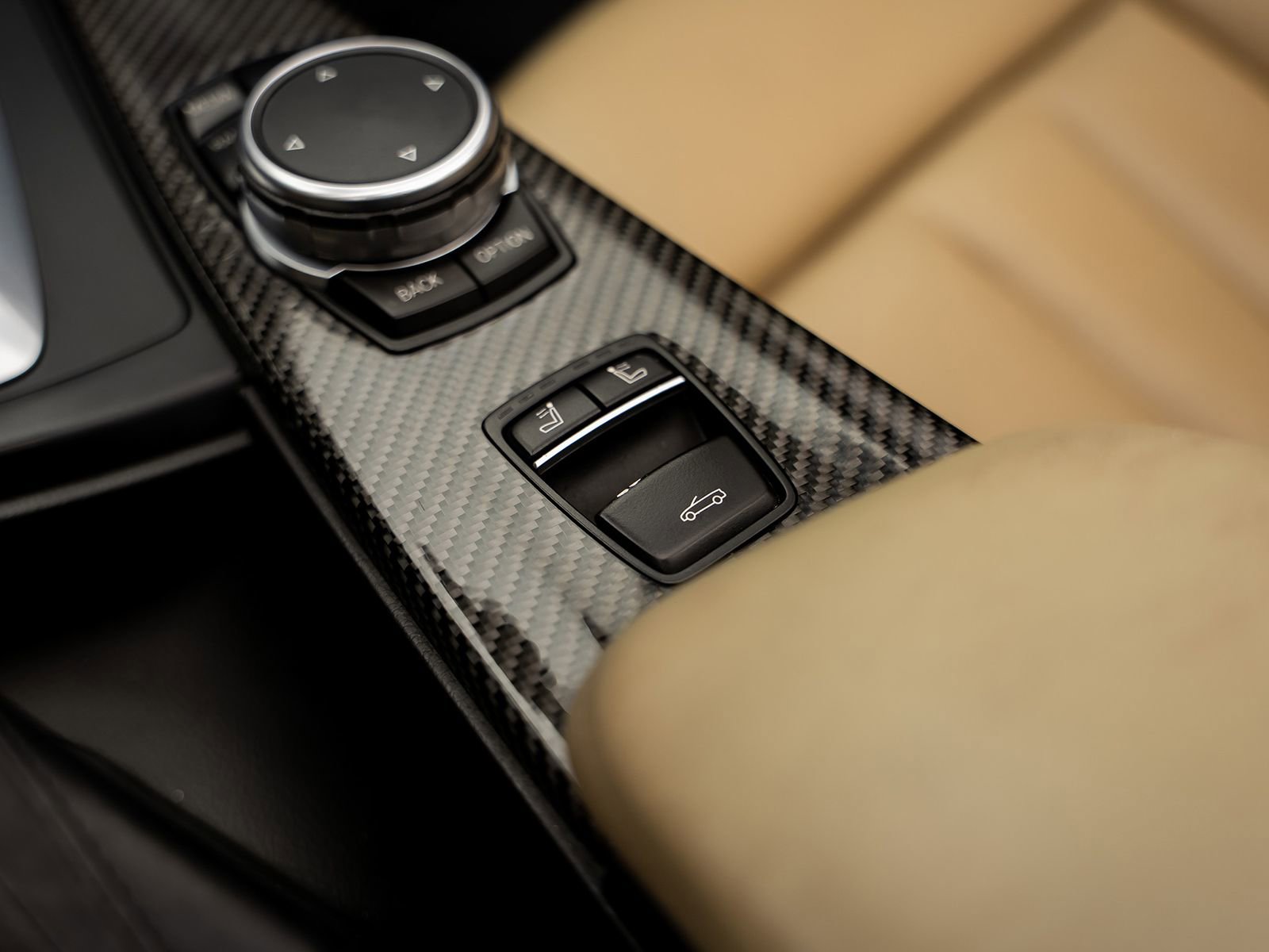 Used 2015 BMW M4 Convertible image 55