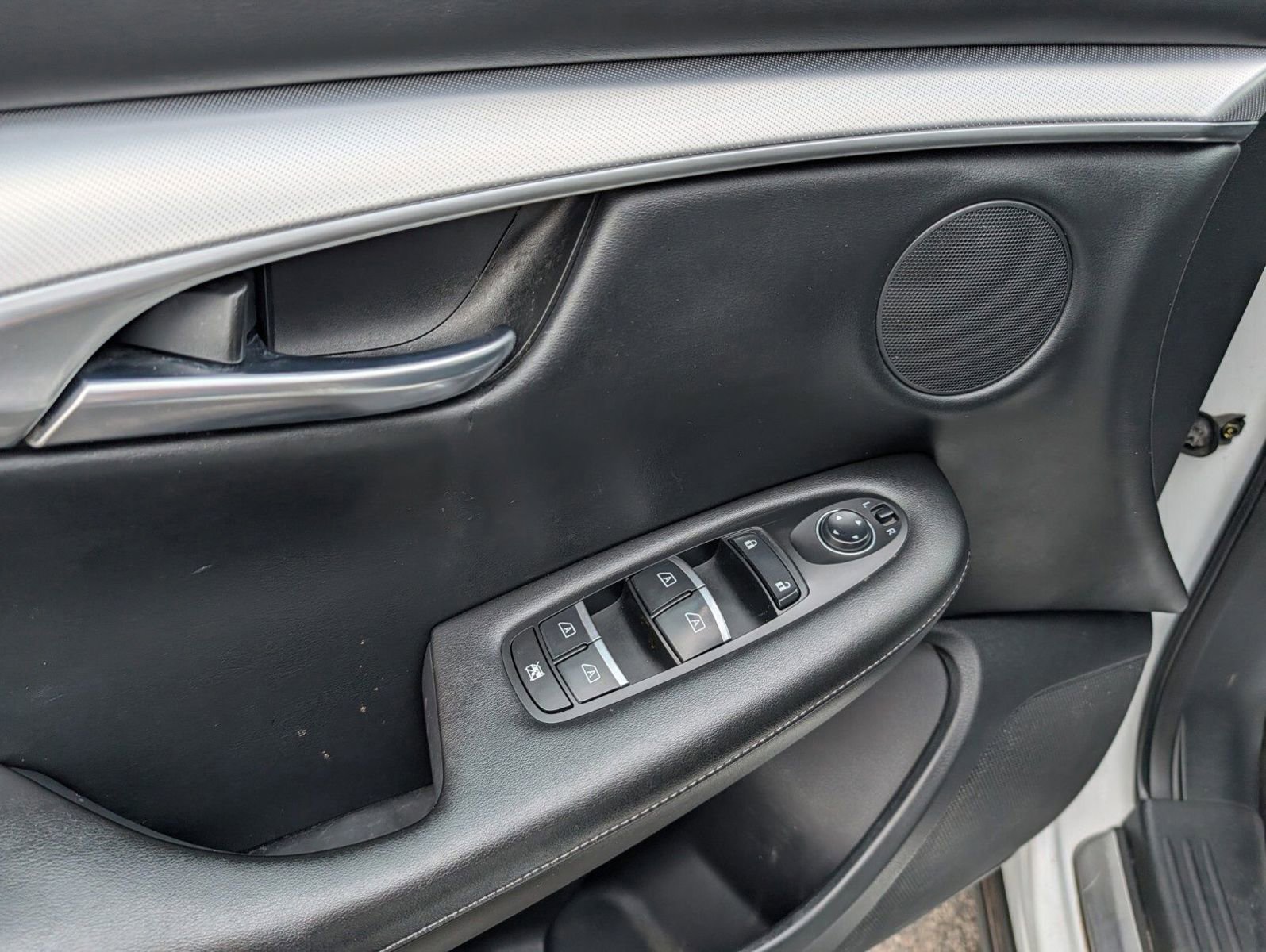 Used 2019 INFINITI QX50 Luxe w/ Navigation Package image 28