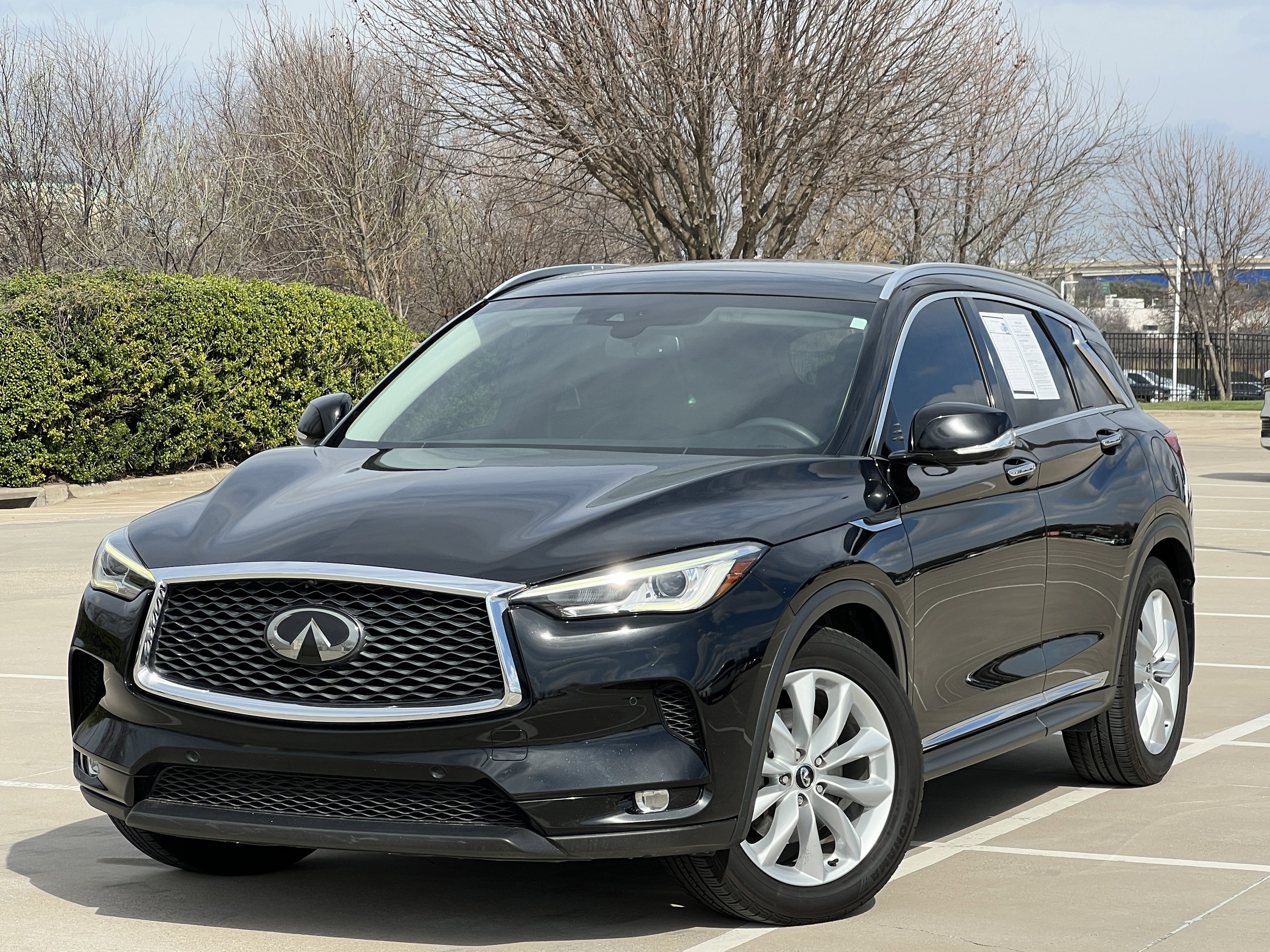 Used 2019 INFINITI QX50 Essential w/ Premium Heat Package image 2