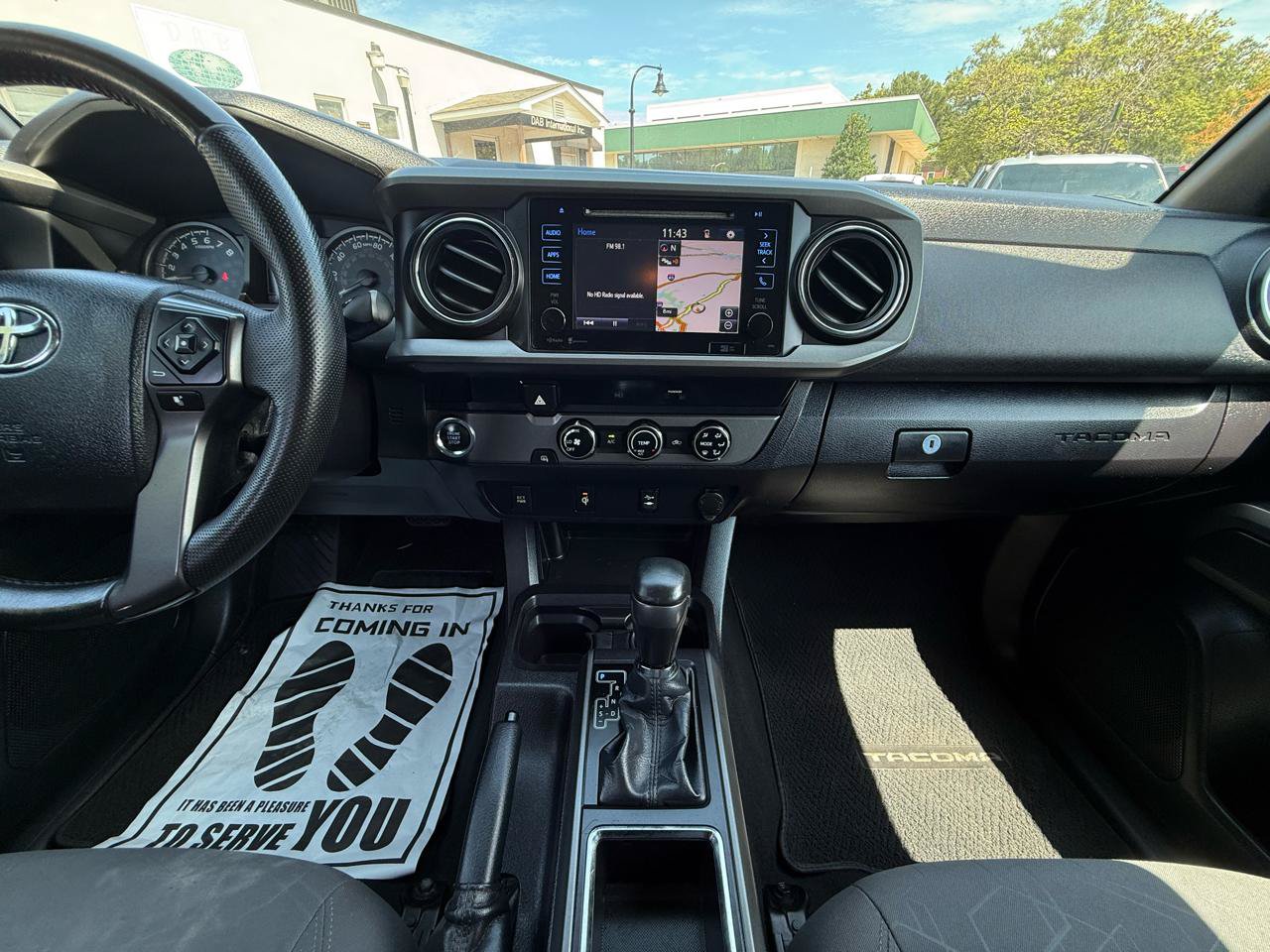 Used 2016 Toyota Tacoma TRD Off-Road w/ Towing Package RWD image 24