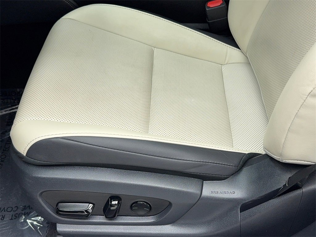 Used 2024 Lexus ES 350 w/ Premium Package image 33