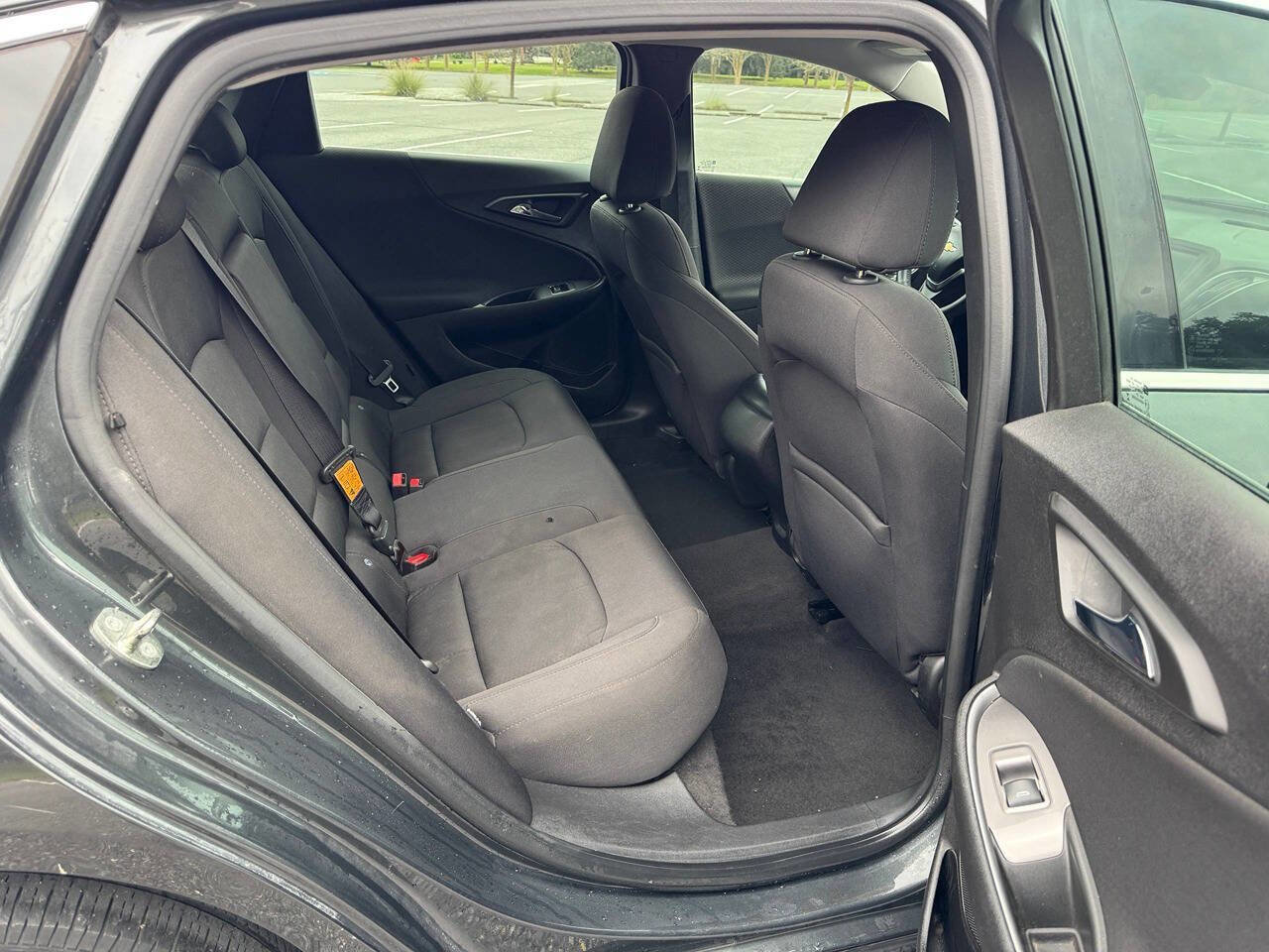 Used 2018 Chevrolet Malibu LS image 14