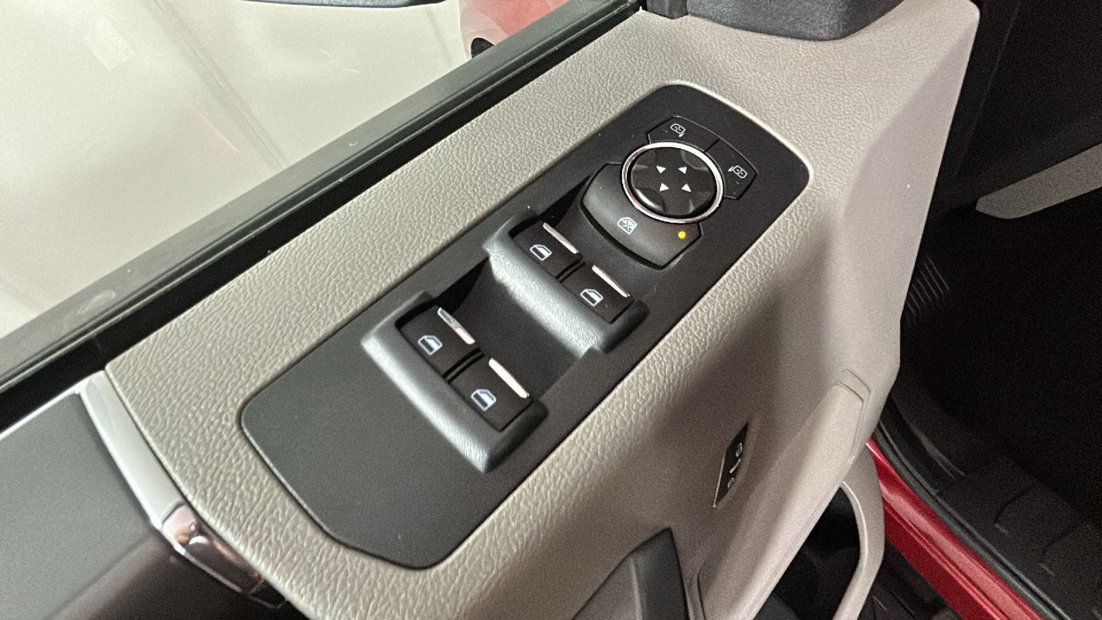Used 2015 Ford F150 XLT w/ Equipment Group 301A Mid AWD/4WD image 13