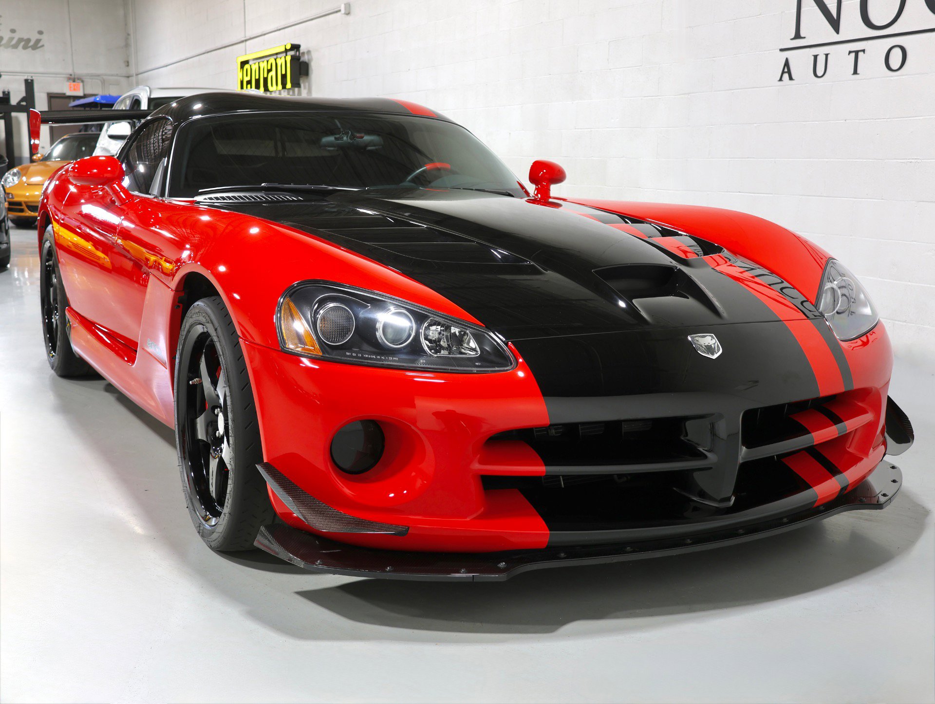 Used 2008 Dodge Viper SRT-10 w/ Competition Group image 45