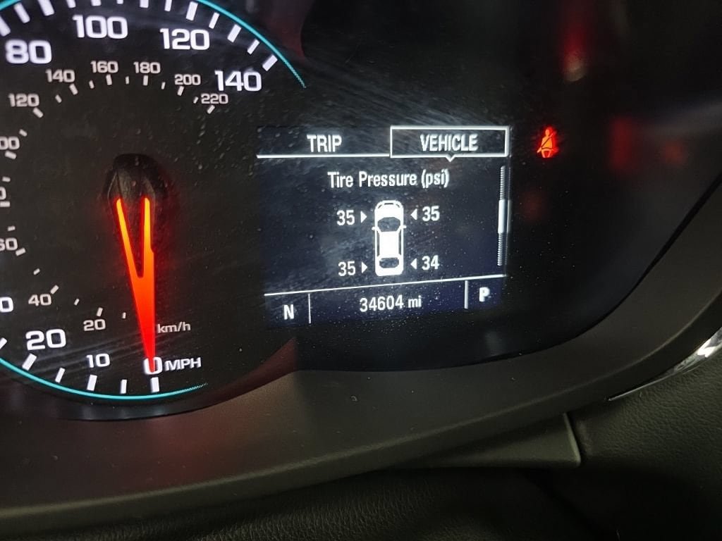 Certified 2022 Chevrolet Trax LT w/ Driver Confidence Package FWD image 30