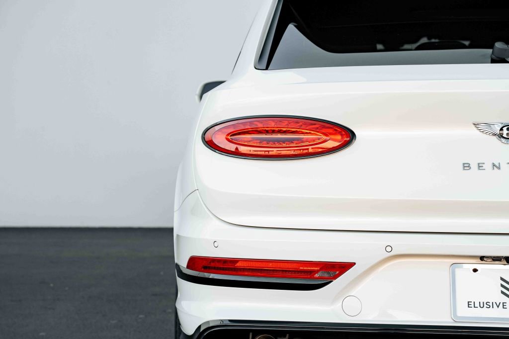 Used 2021 Bentley Bentayga image 12