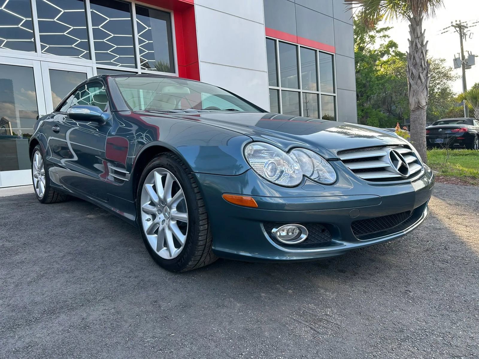 Used 2007 Mercedes-Benz SL 550 image 3