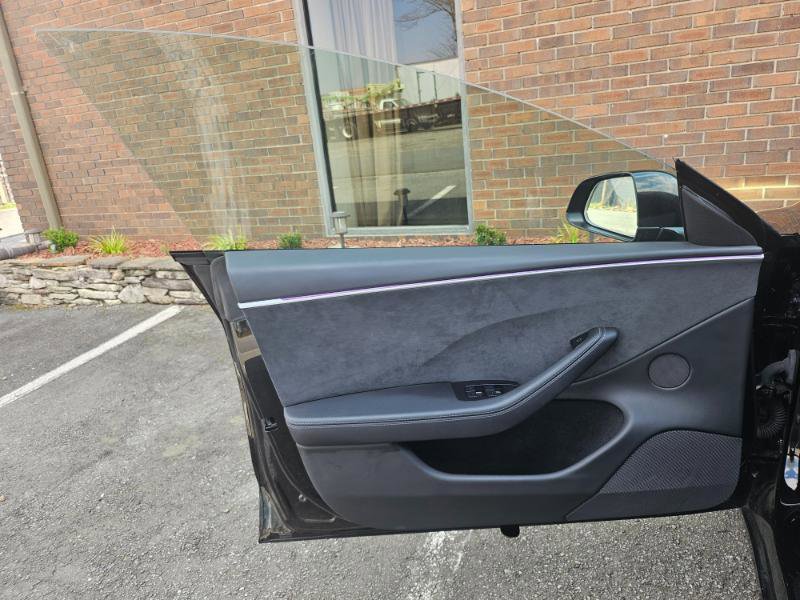 Used 2024 Tesla Model 3 Performance image 34