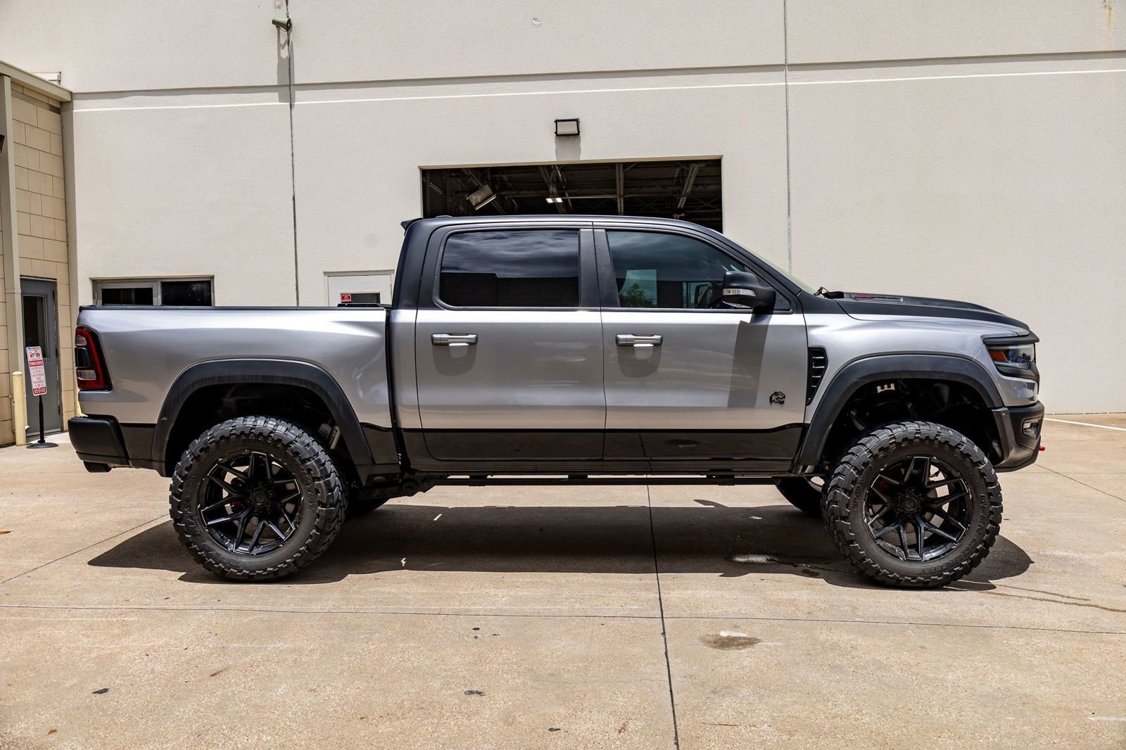 Used 2022 RAM 1500 TRX w/ TRX Level 1 Equipment Group AWD/4WD image 10