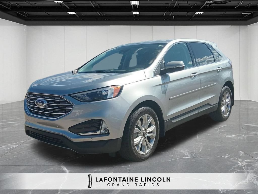 Used 2023 Ford Edge Titanium AWD/4WD image 2