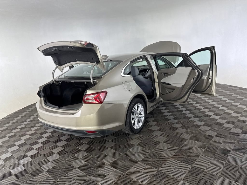 Used 2022 Chevrolet Malibu LT FWD image 15