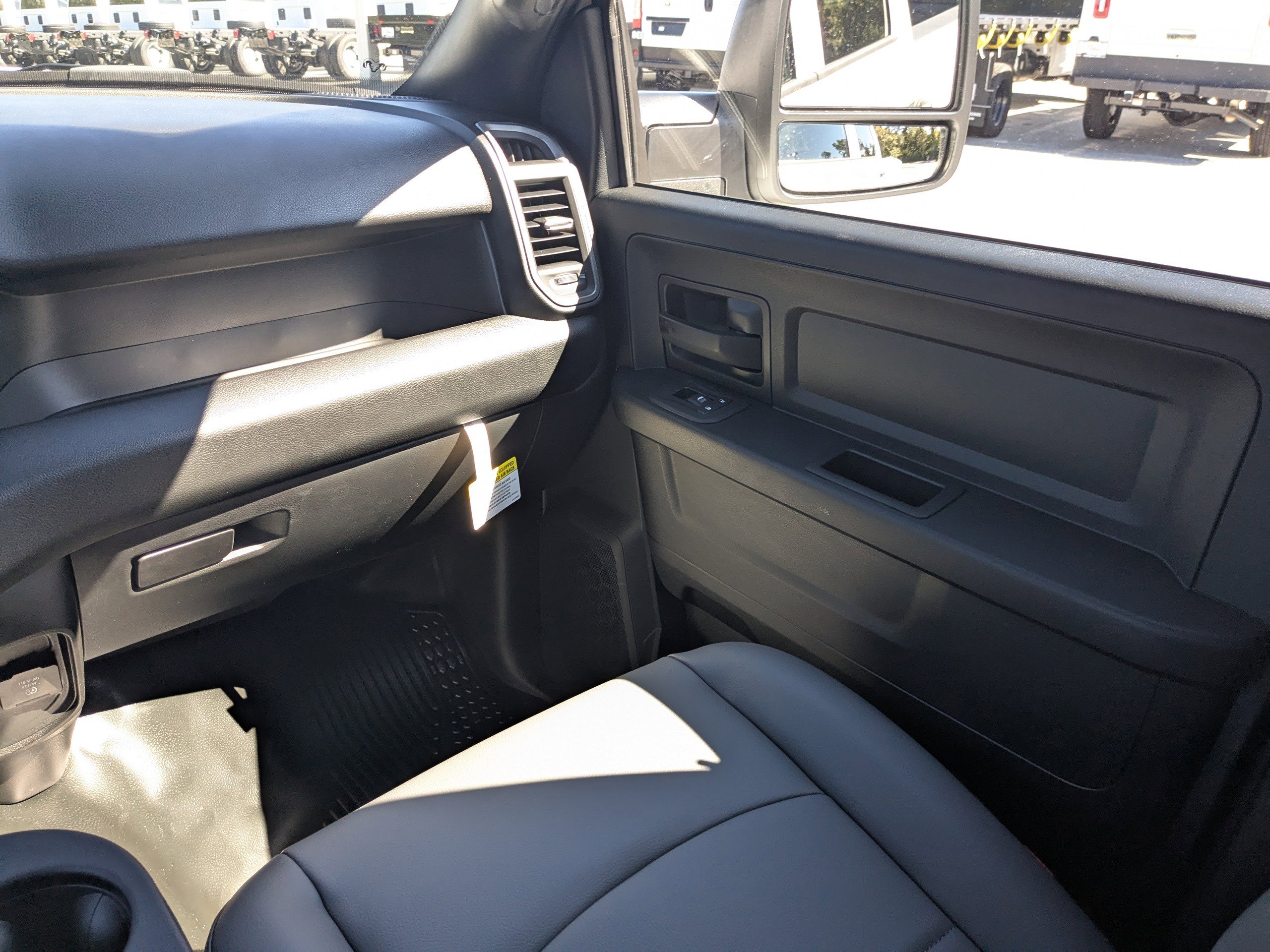 New 2026 RAM 3500 Tradesman w/ Chrome Appearance Group image 16