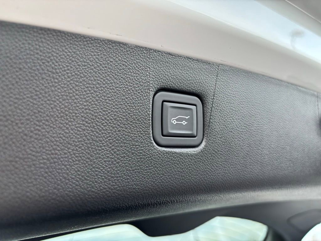 Used 2024 Chevrolet Blazer LT w/ Convenience Package image 21