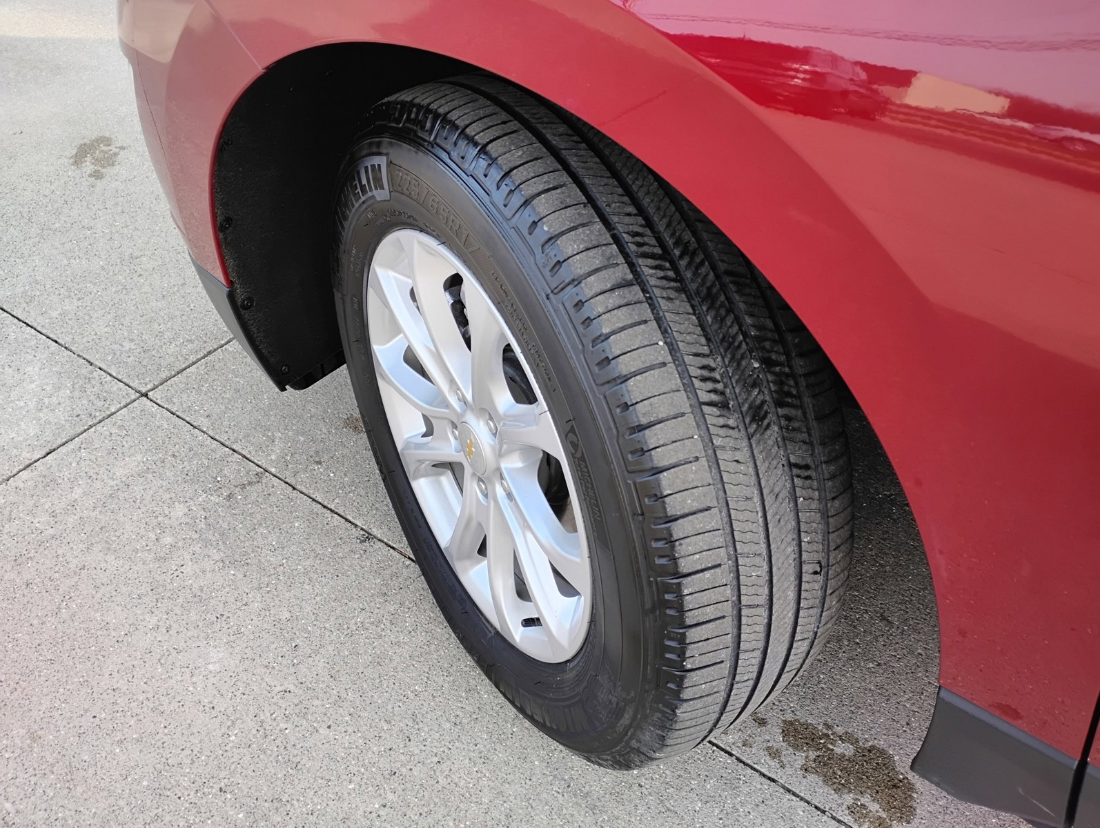 Used 2018 Chevrolet Equinox LT image 24