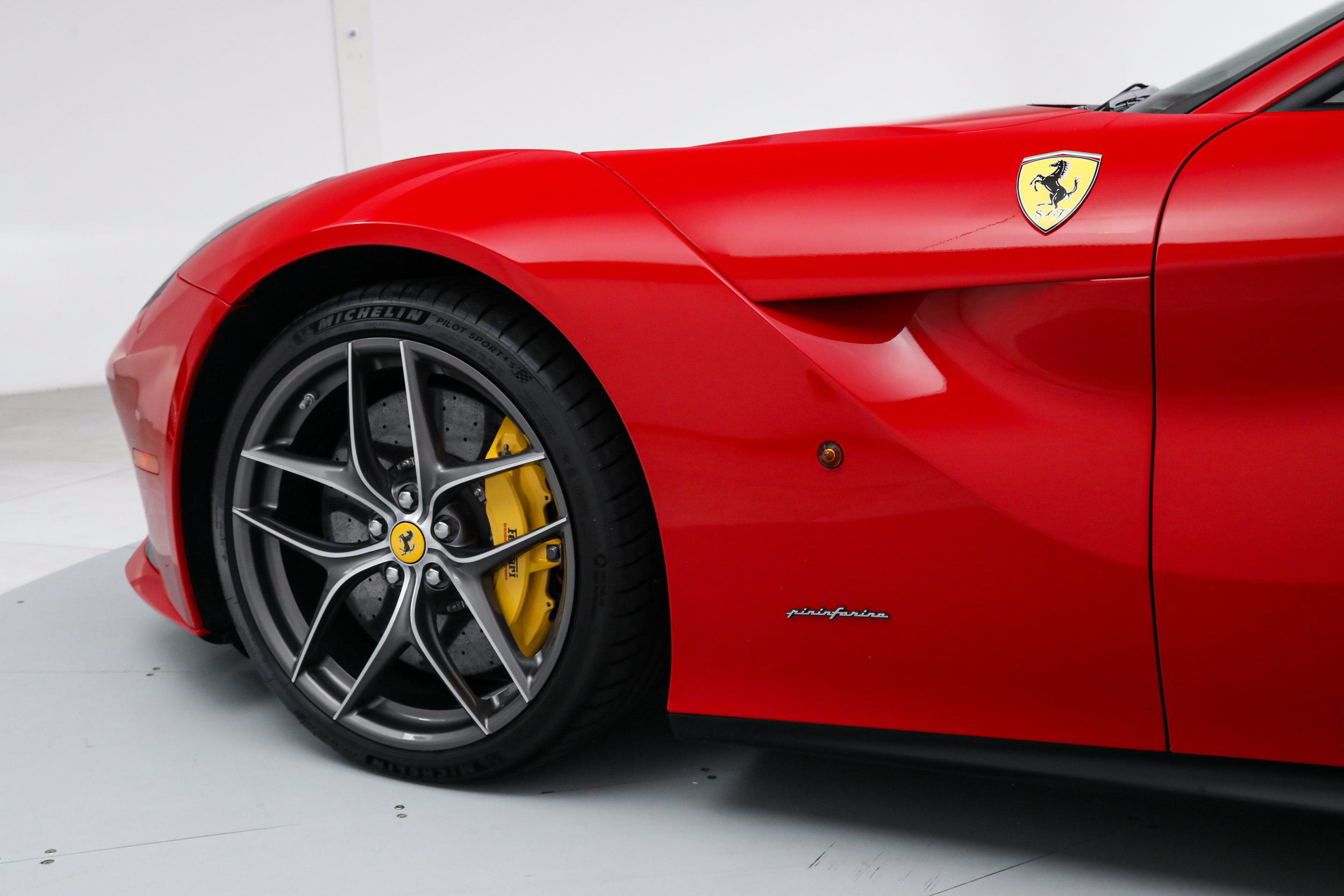 Certified 2014 Ferrari F12 Berlinetta RWD image 15