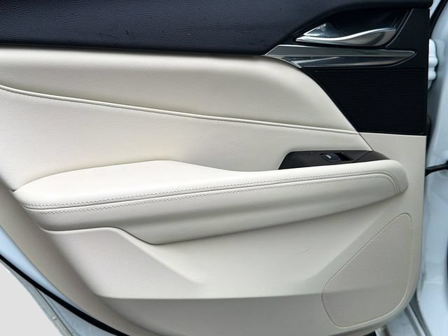 Used 2023 Cadillac CT4 Luxury w/ Sun And Sound Package RWD image 21