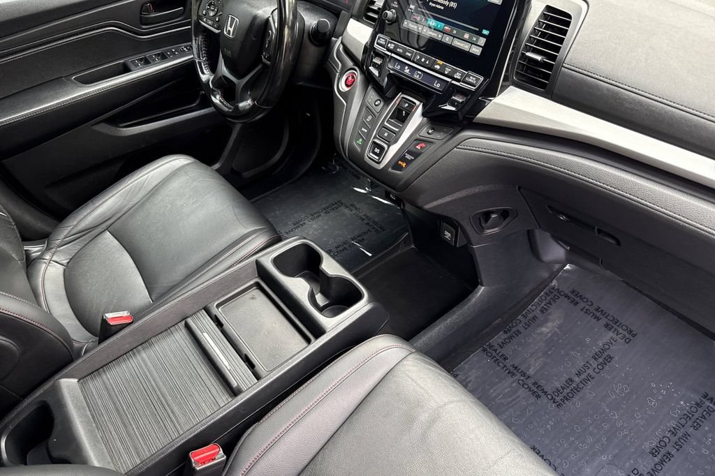 Used 2023 Honda Odyssey Sport image 13