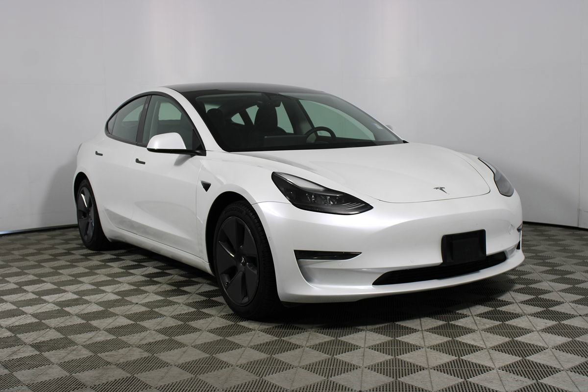 Used 2021 Tesla Model 3 Standard Range Plus image 24