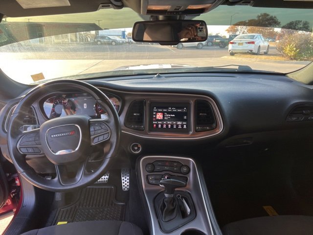 Used 2022 Dodge Challenger R/T w/ Blacktop Package image 18