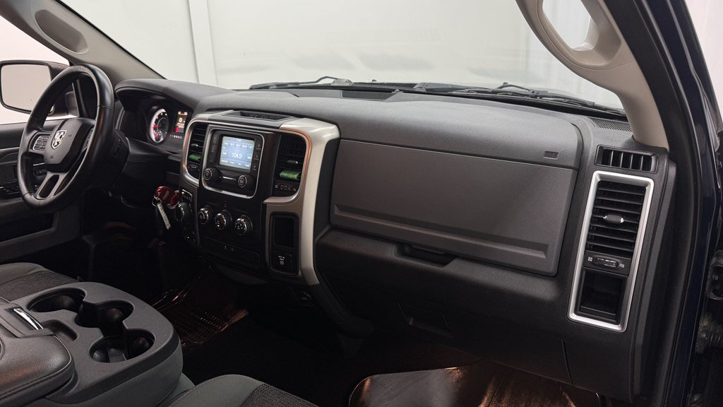 Used 2014 RAM 1500 Classic SLT AWD/4WD image 24