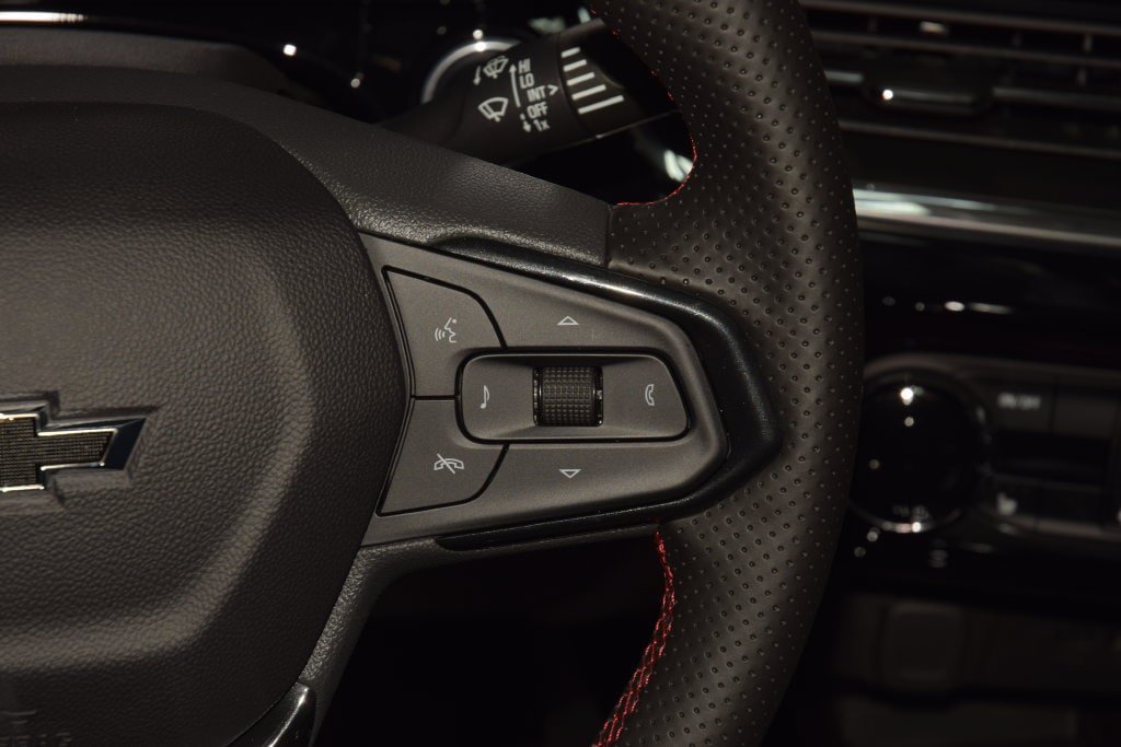 New 2026 Chevrolet Trax RS w/ Sunroof Package FWD image 37