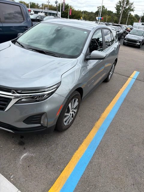 Used 2024 Chevrolet Equinox LT w/ LPO, Floor Liner Package FWD image 1