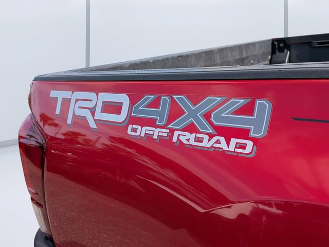 Used 2018 Toyota Tacoma TRD Off-Road AWD/4WD image 12