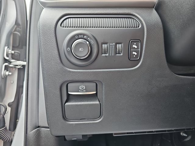 Used 2024 Jeep Wagoneer Series II w/ Flexible Seating Group RWD image 32