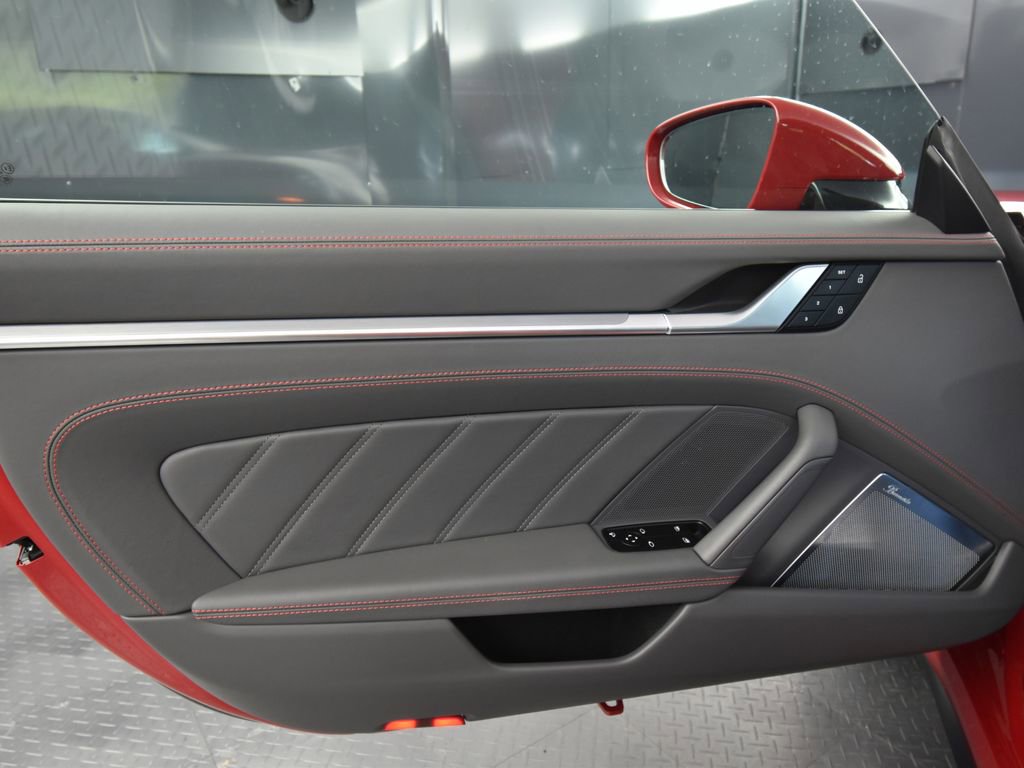 Used 2022 Porsche 911 Turbo S image 24