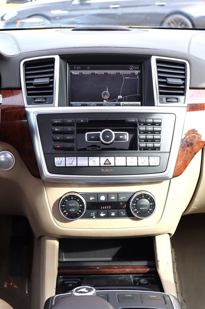 Used 2015 Mercedes-Benz GL 320 BlueTEC 4MATIC image 13