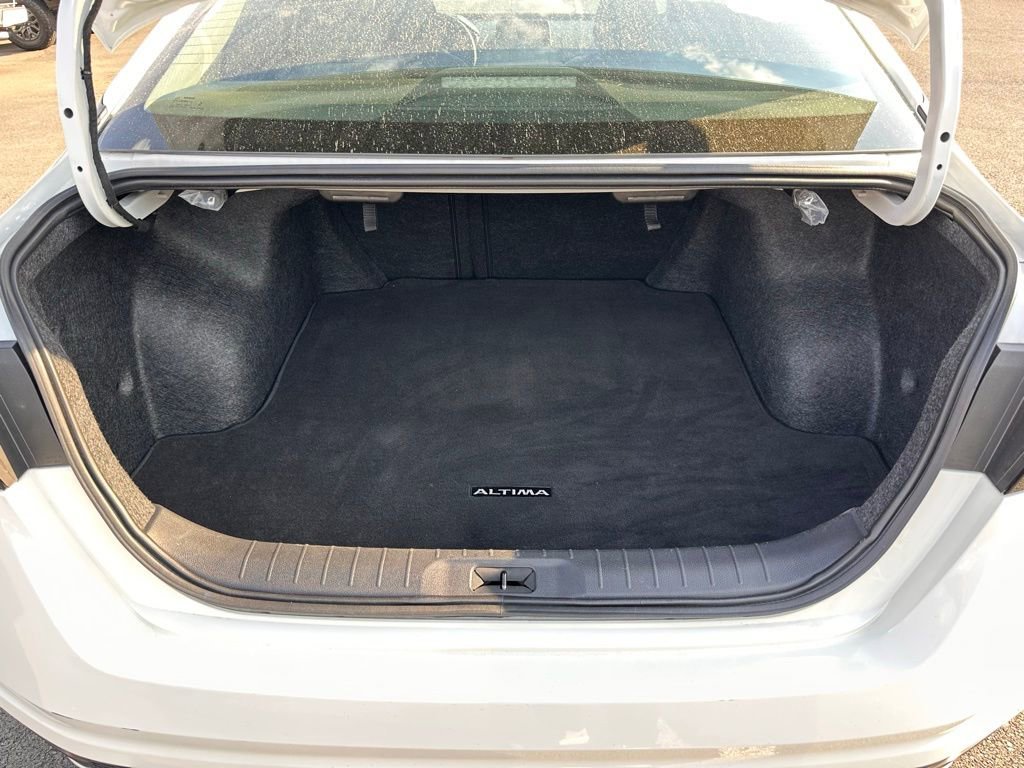 Used 2025 Nissan Altima 2.5 SV image 39