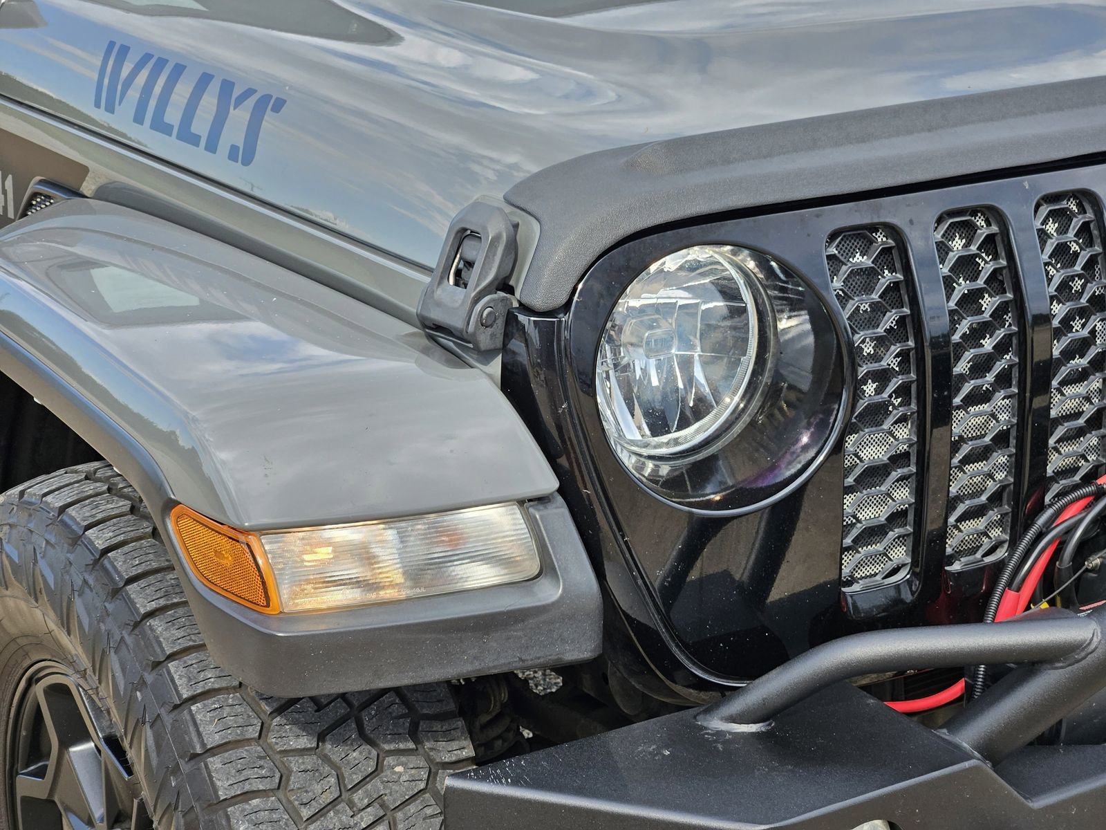 Used 2021 Jeep Gladiator Sport AWD/4WD image 10