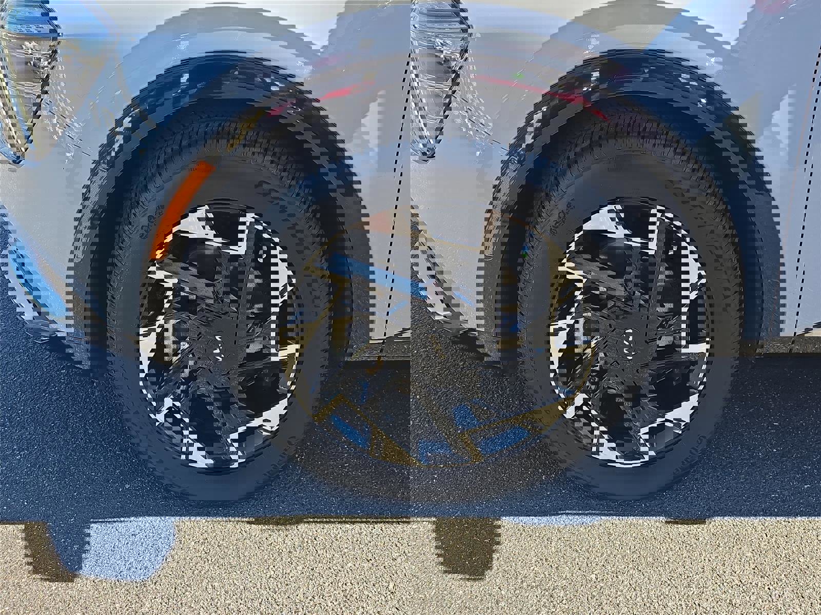 Used 2023 Kia Sportage SX image 7