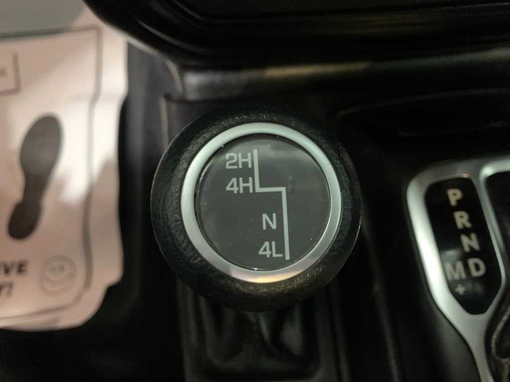 Used 2019 Jeep Wrangler Unlimited Sport S image 12